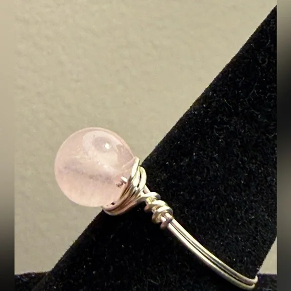Ring - size 7.25 - wire wrapped palest pink round glass stone. New! Never worn - Picture 5 of 9